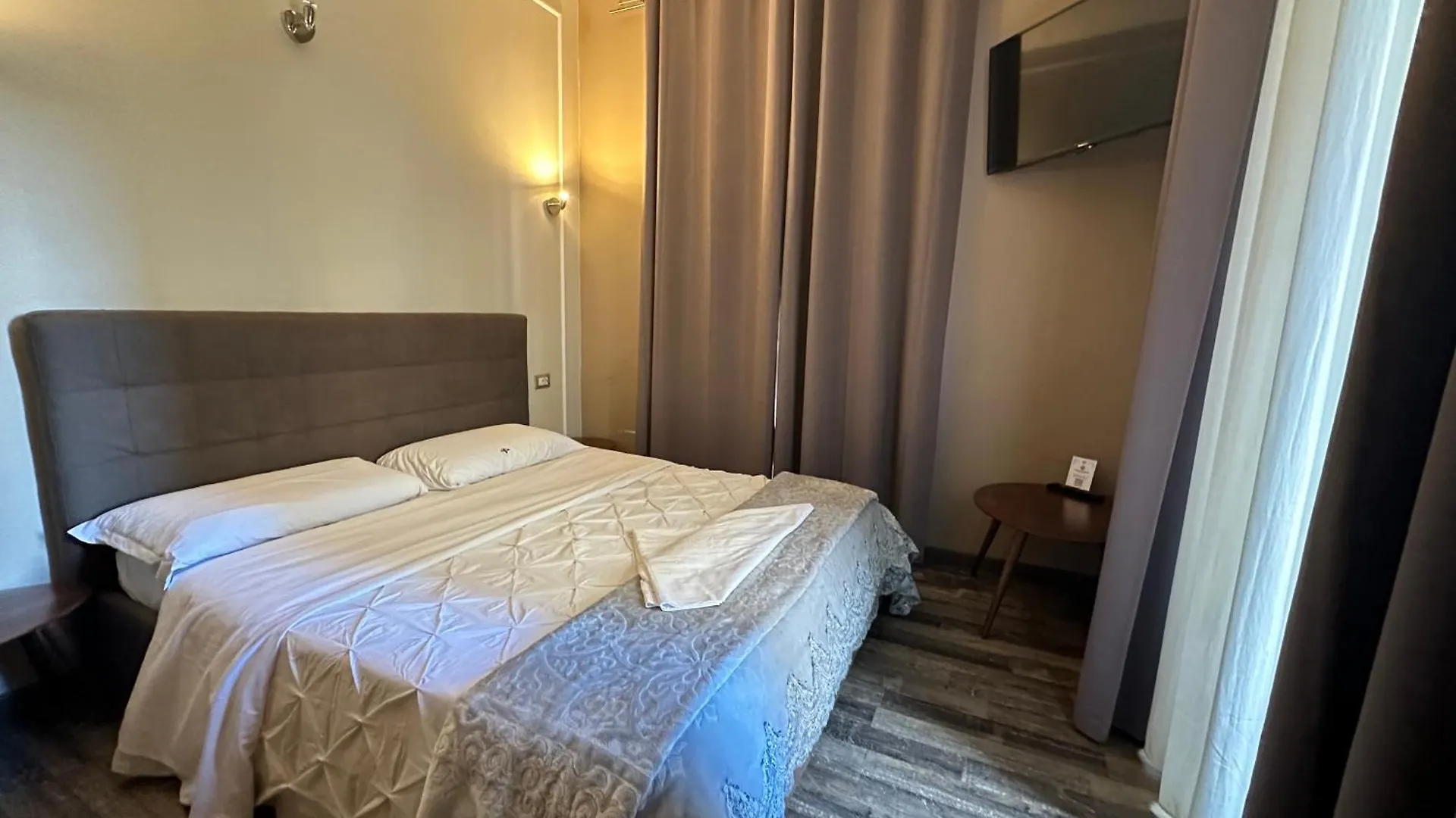 Bed and breakfast Candia Rooms Roma